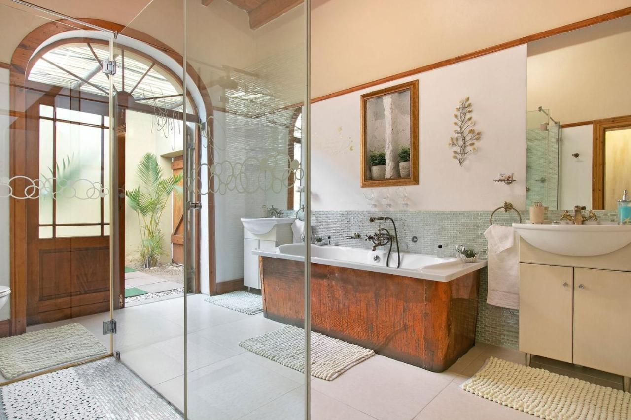 Apartamento J's Audacious Living Montagu Exterior foto